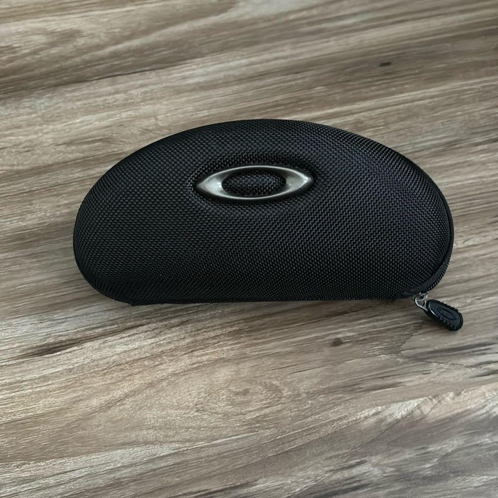 Oakley sunglass case